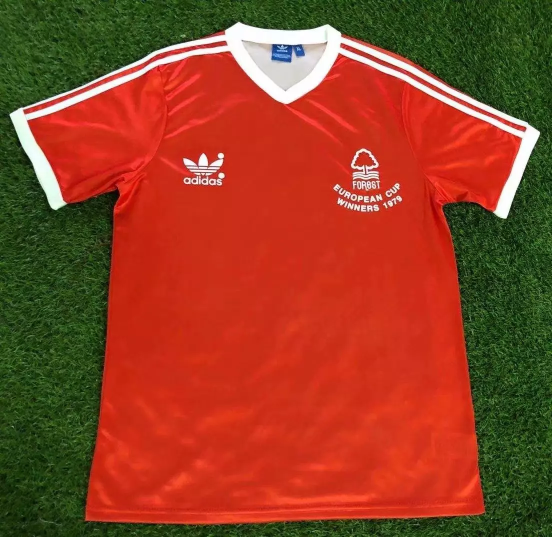CAMISETA RETRO NOTTINGHAM FOREST LOCAL 1979